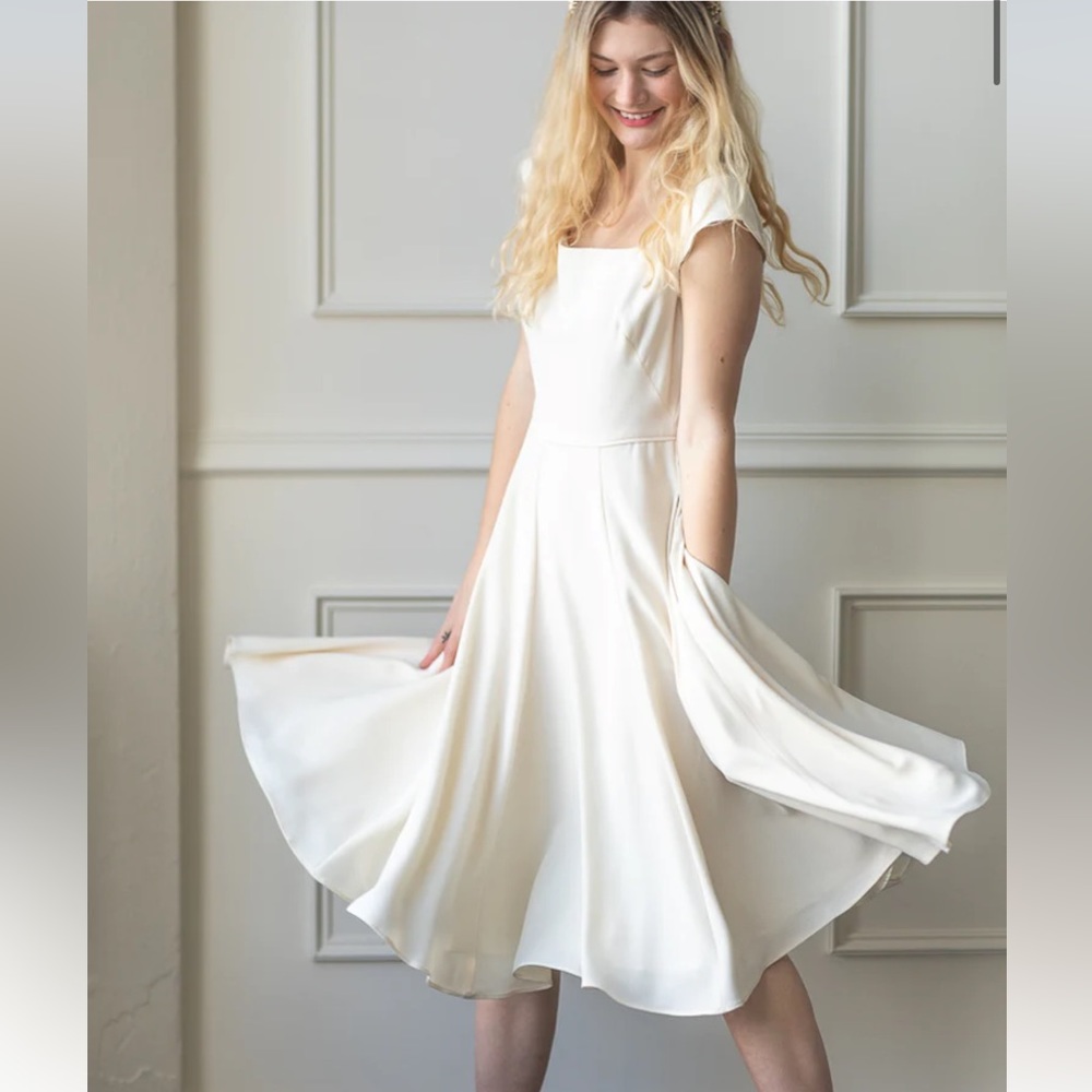 Gal Meets Glam midi dress